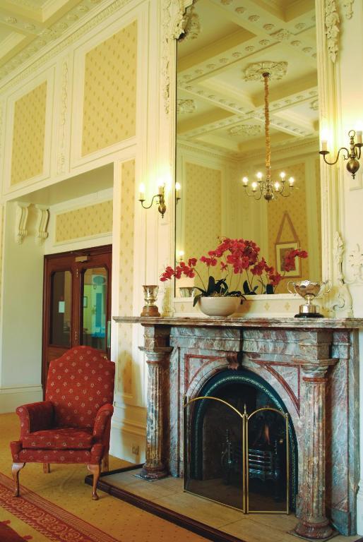 The Palace Hotel Торки Екстериор снимка