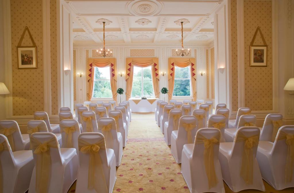 The Palace Hotel Торки Екстериор снимка