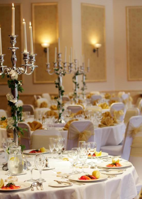 The Palace Hotel Торки Екстериор снимка